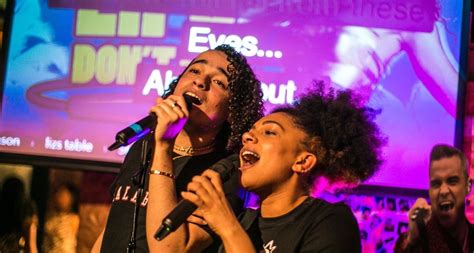 Los 14 mejores karaokes en Barcelona